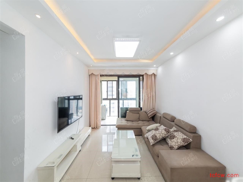 店长推荐太仓主城区君悦豪庭精装修三房中间楼层采光无遮挡随时看