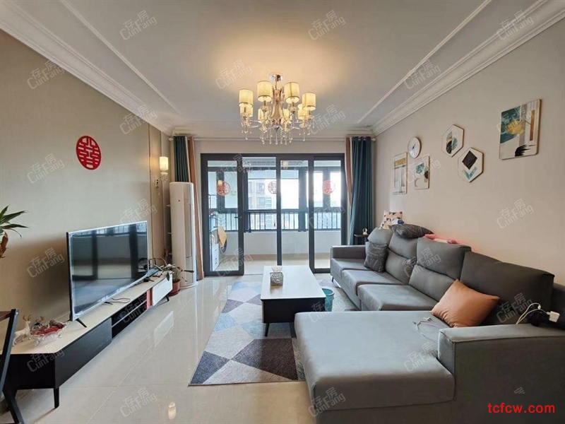 科教新城次新小区三房自住急置换好楼层方正户型家具全包