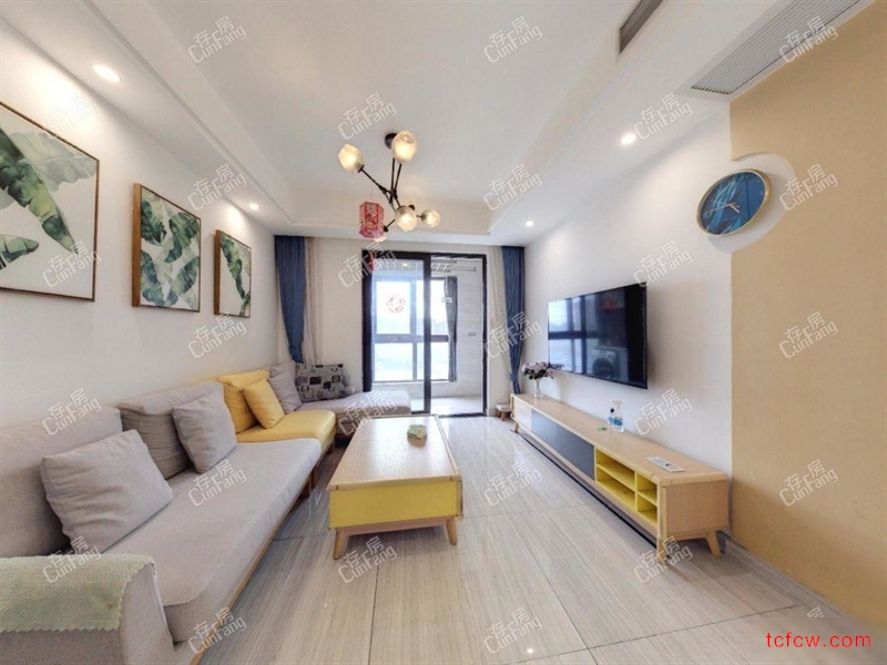 新湖次新三房急售好楼层近商业配套交通出行便利家具齐全