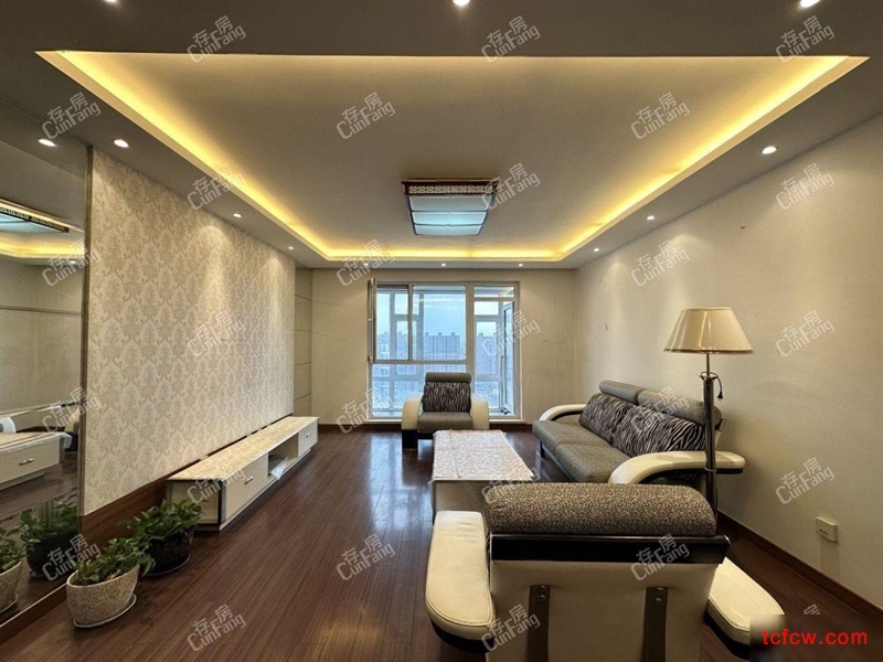 老城区新装三房次新小区近商业配套成熟位置好看房随时