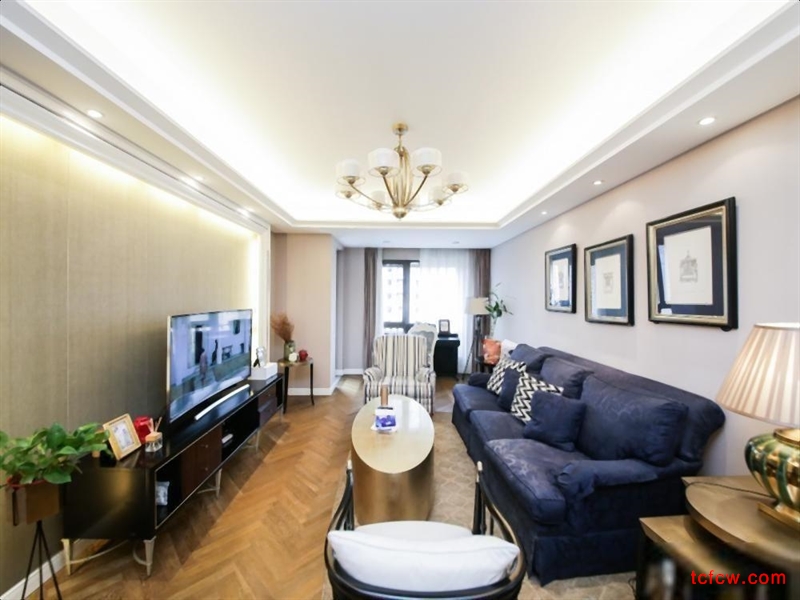 双凤精装三房急售次新小区近商业配套成熟诚心出售有钥匙