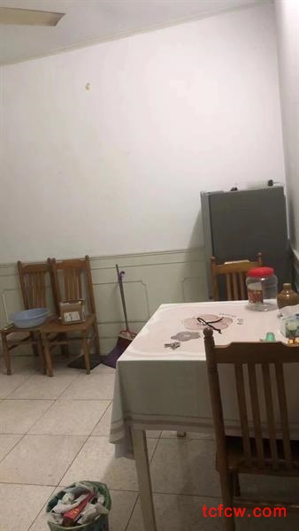 梅园小区毛坯好房2房/1厅/1卫朝南76平米1600元/月