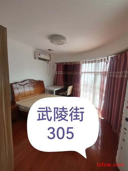 武陵街小区精装好房2房/1厅/1卫朝南70平米1900元/月