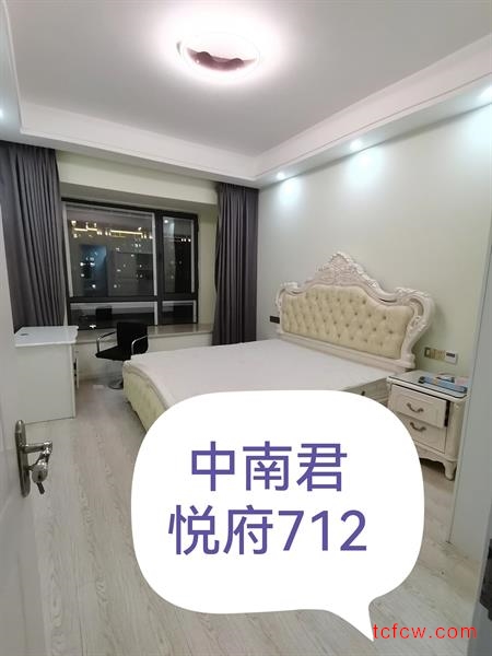 中南君悦府精装好房3房/2厅/2卫朝南129平米3900元/月