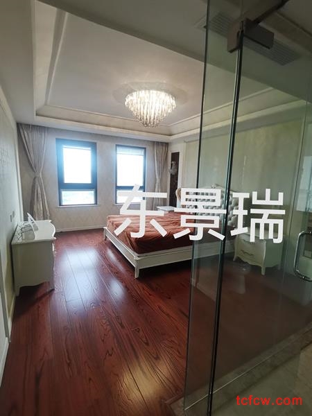 景瑞荣御蓝湾精装好房3房/2厅/2卫朝南143平米2700元/月