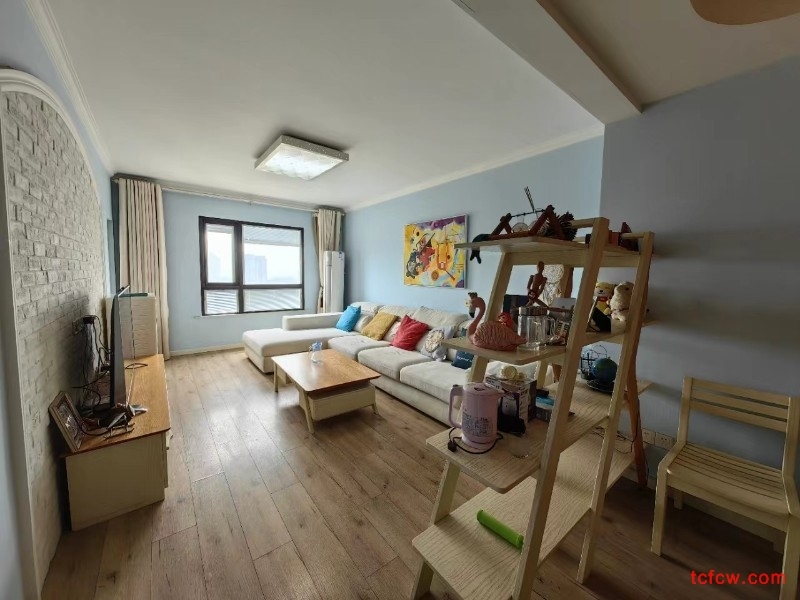 万达旁精装3房120万