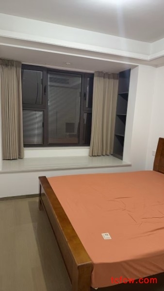 心望雅苑精装好房3房/2厅/2卫朝南115平米3500元/月