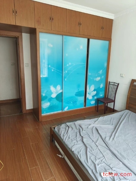 大庆锦绣新城简装好房2房/1厅/1卫朝南85平米1600元/月