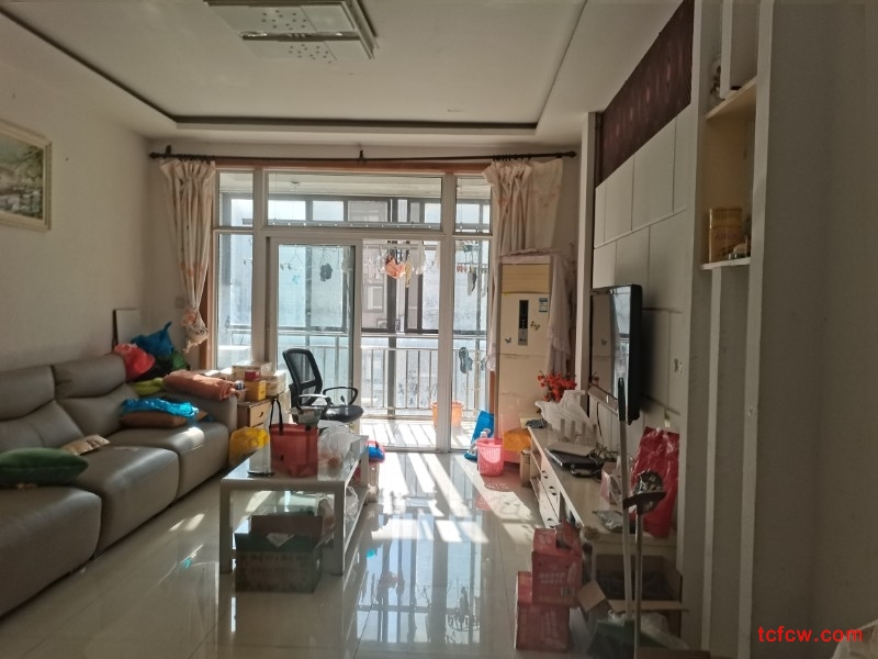 房东换房港晨之家精装修两室两厅，低价诚心出售